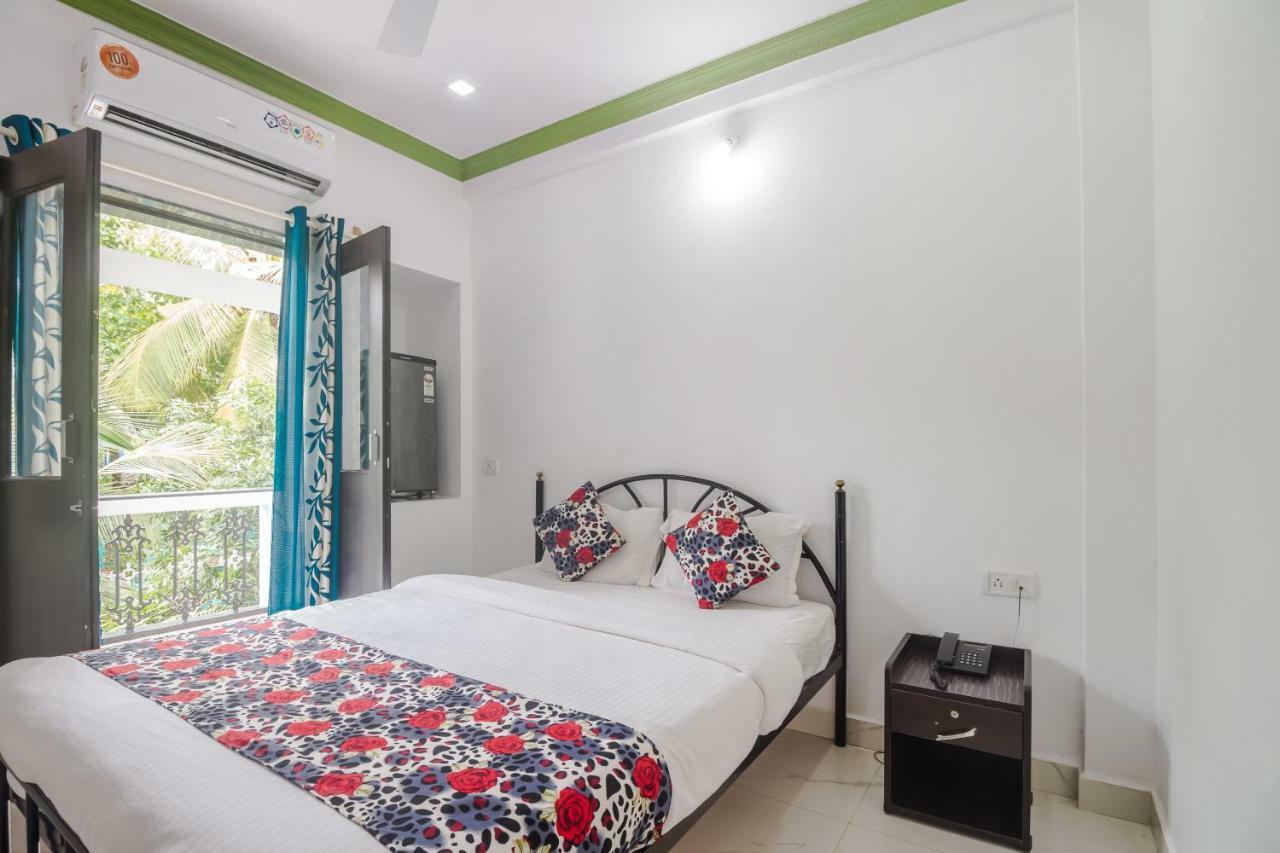 Queen Of Queen'S Hotel Calangute Bagian luar foto