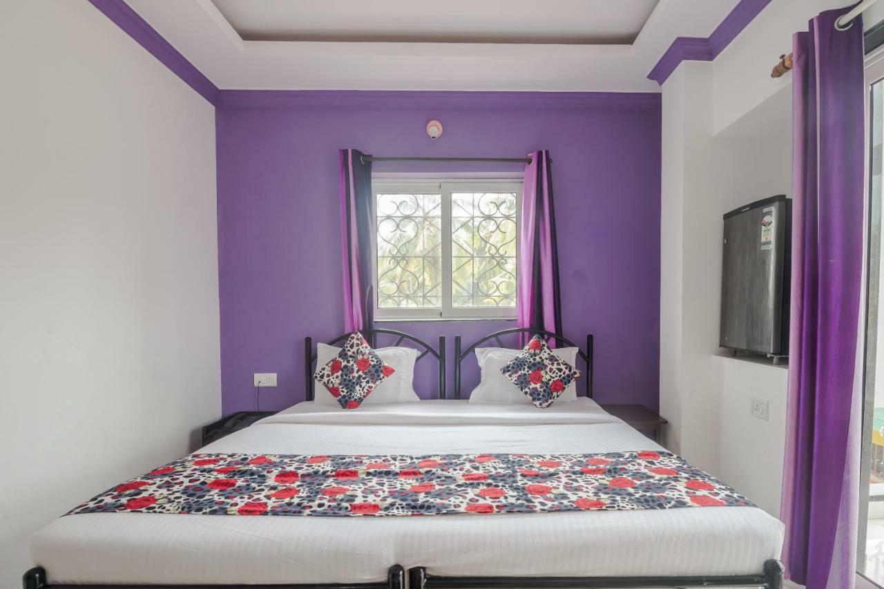 Queen Of Queen'S Hotel Calangute Bagian luar foto