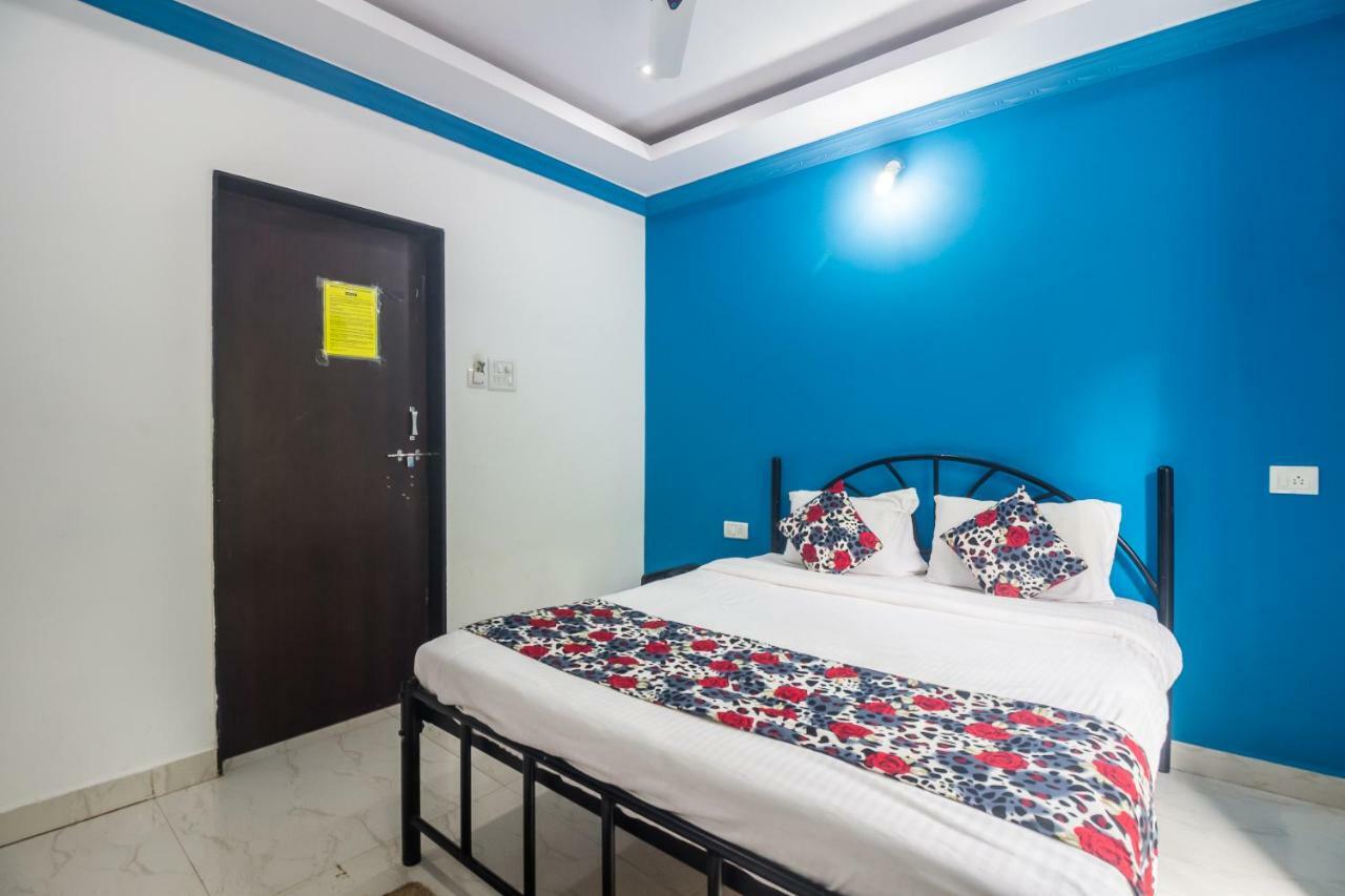 Queen Of Queen'S Hotel Calangute Bagian luar foto