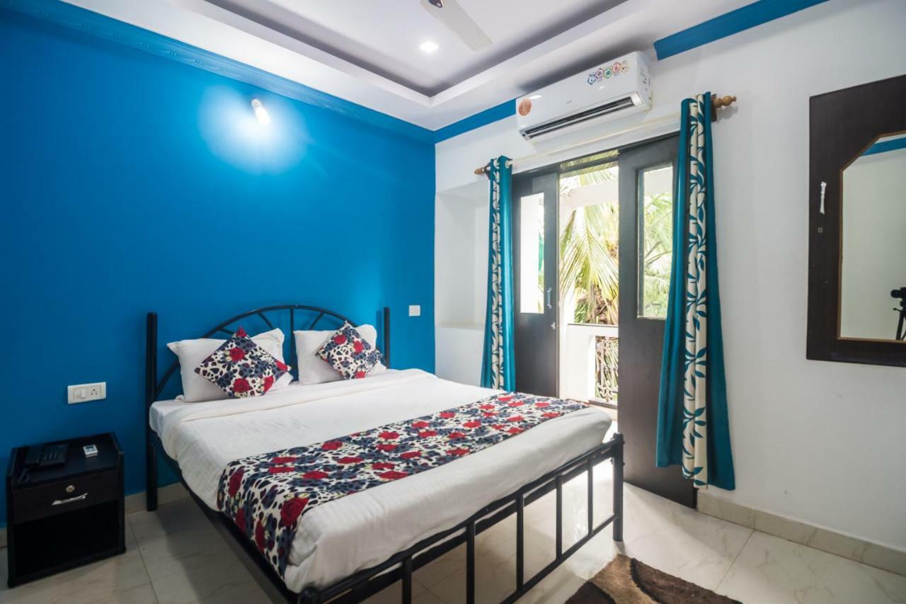 Queen Of Queen'S Hotel Calangute Bagian luar foto