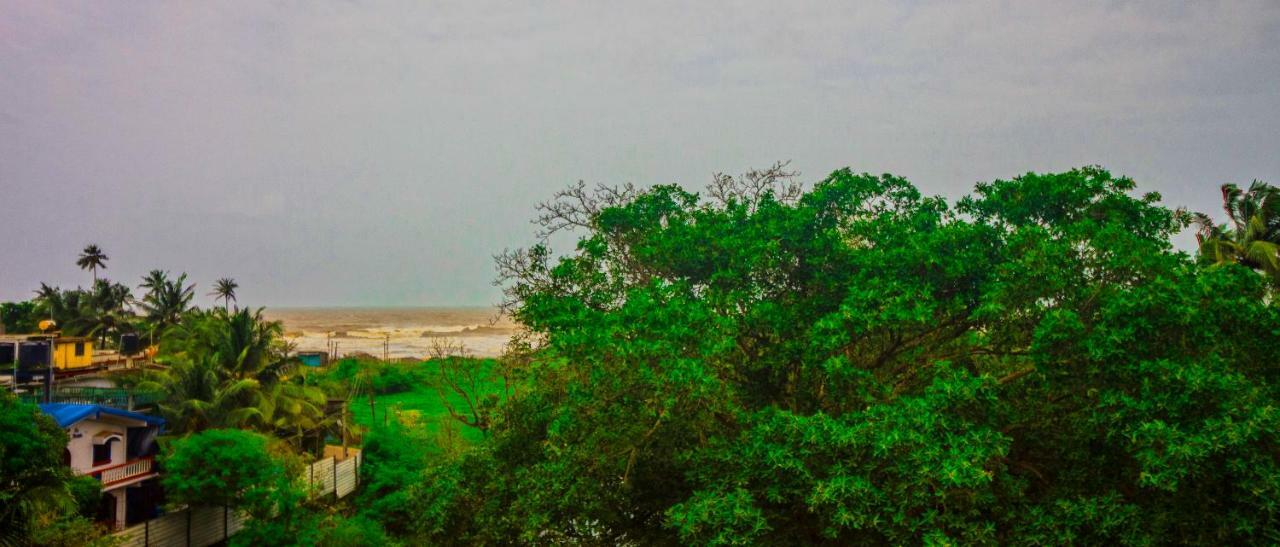 Queen Of Queen'S Hotel Calangute Bagian luar foto