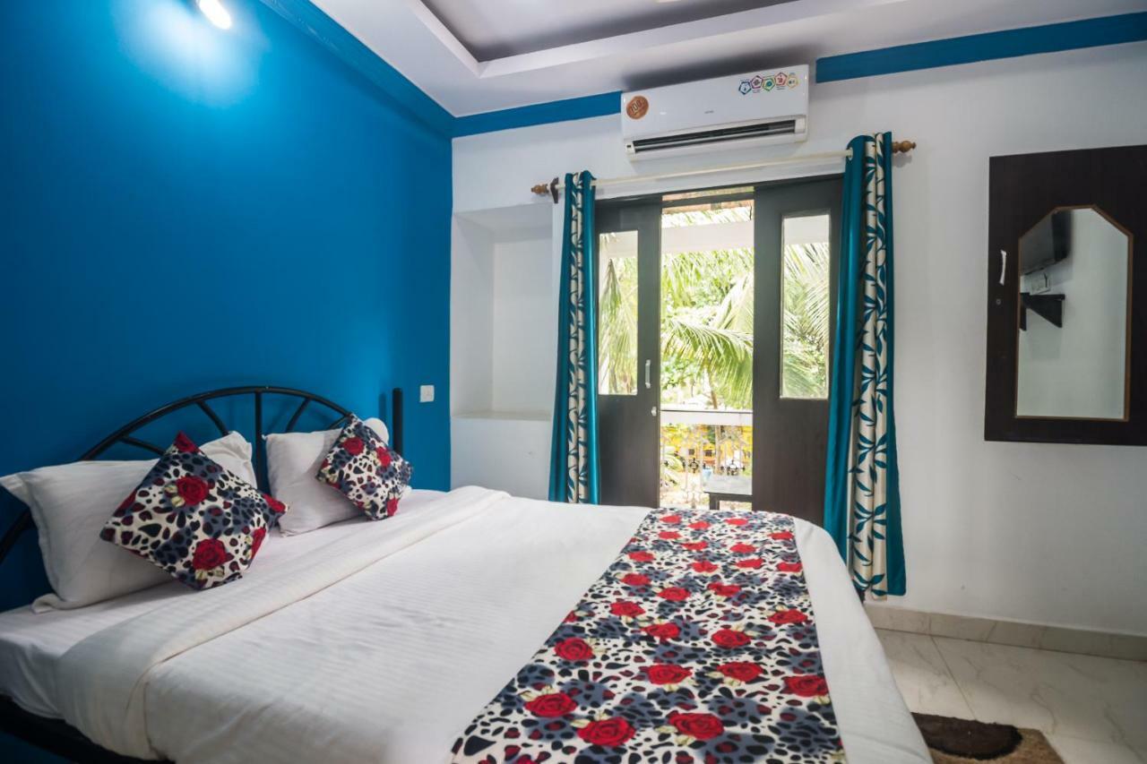 Queen Of Queen'S Hotel Calangute Bagian luar foto